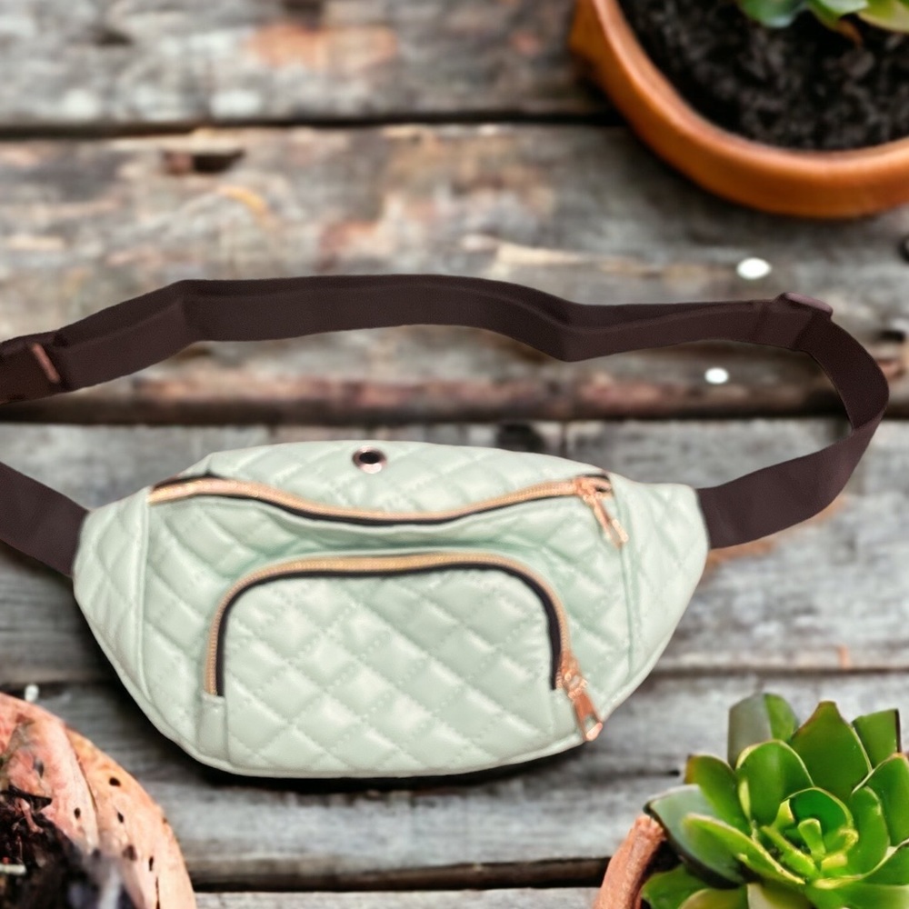 NWT Mini Quilted Fanny Pack